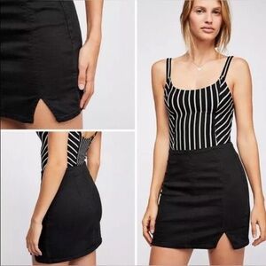 Free People Femme Fatal Black Denim Pull On Elastic Waist Mini Skirt Size XS